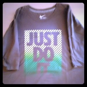 Nike tee shirt